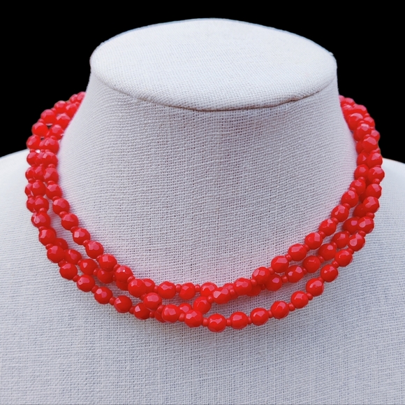 Vintage Jewelry - Vintage Germany red crystal necklace